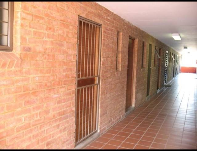 0.5 BEDROOM APARTMENT FOR SALE IN HATFIELD